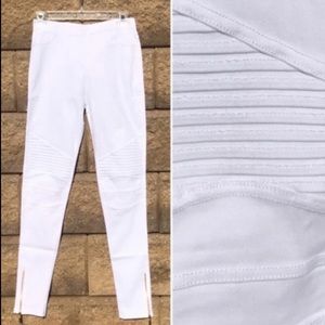 White Stretch Biker Leggings w/Ankle Zip NWT